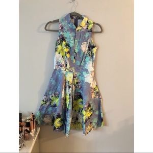 Women’s Lilac Floral Sleeveless Dress Size 4